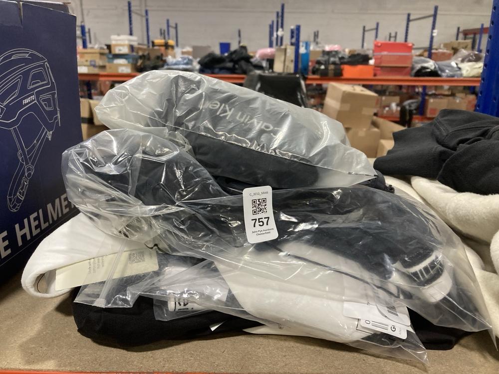 Lot 757  
            Chesterfield SR46 - Parcel Delivery Only 

                
QTY OF ASSORTED ADULTS BRANDED CLOTHING TO INCLUDE CALVIN KLEIN TRIANGLE BRA IN B...