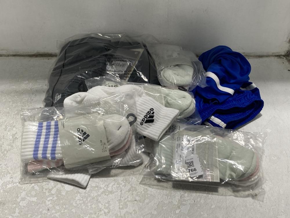 Lot 766  
            Chesterfield SR46 - Parcel Delivery Only 

                
QTY OF ASSORTED KIDS BRANDED BRANDED CLOTHING TO INCLUDE ADIDAS 3-PACK SOCKS IN M...