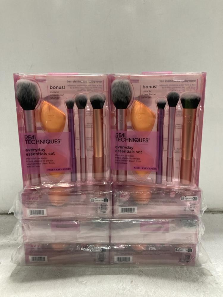 Lot 769  
            Chesterfield SR46 - Parcel Delivery Only 

                
8 X REAL TECHNIQUES EVERYDAY ESSENTIAL MAKEUP BRUSH SET (LOCATION: G2)