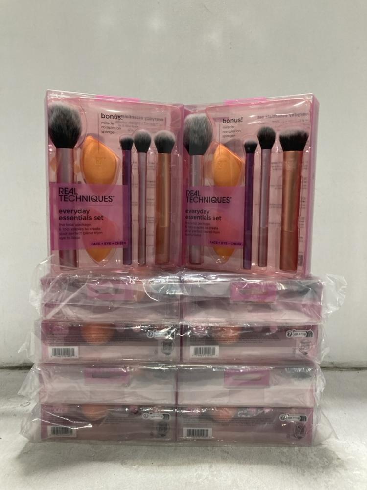 Lot 770  
            Chesterfield SR46 - Parcel Delivery Only 

                
10 X REAL TECHNIQUES EVERYDAY ESSENTIAL MAKEUP BRUSH SET (LOCATION: G2)