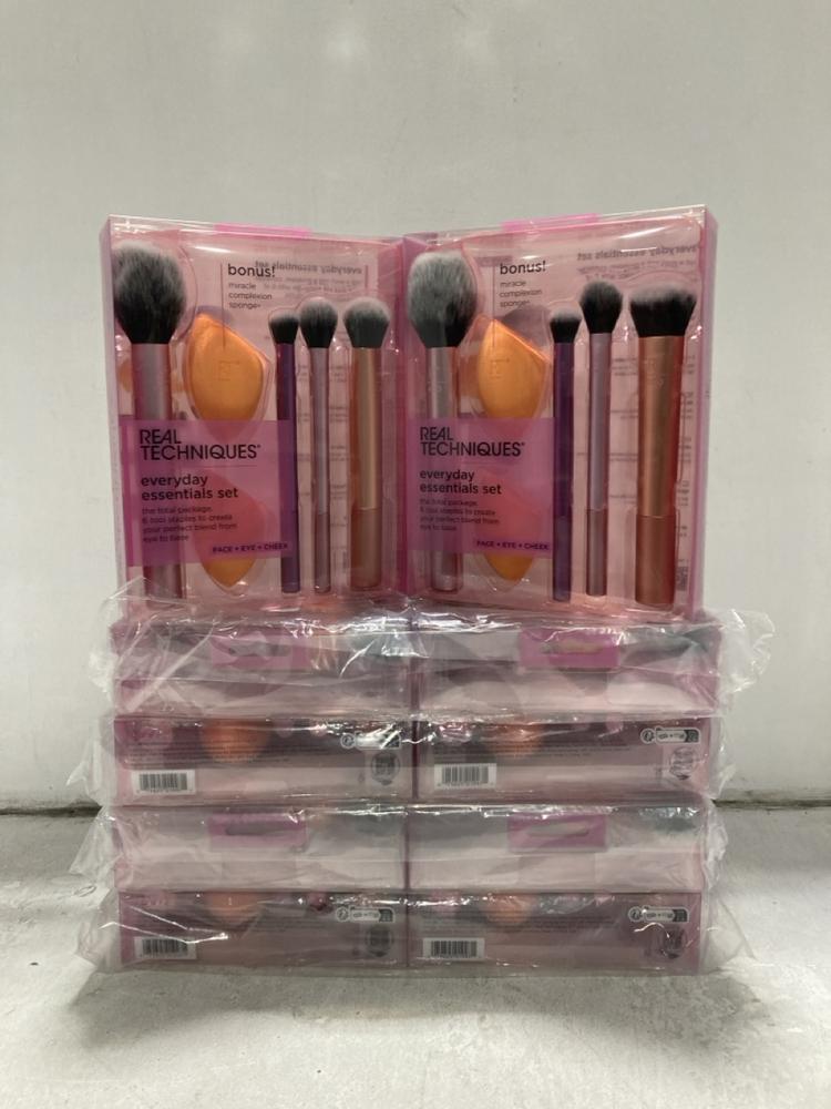 Lot 771  
            Chesterfield SR46 - Parcel Delivery Only 

                
10 X REAL TECHNIQUES EVERYDAY ESSENTIAL MAKEUP BRUSH SET (LOCATION: G2)