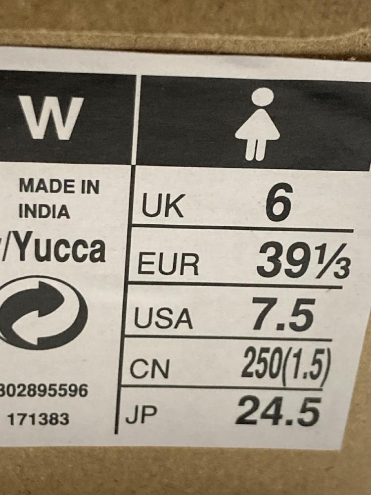 Lot 779  
            Chesterfield SR46 - Parcel Delivery Only 

                
SALOMON X ULTRA PIONEER GTX TRAINERS IN GREY & MINT - UK SIZE 6 (LOCATION: G2)