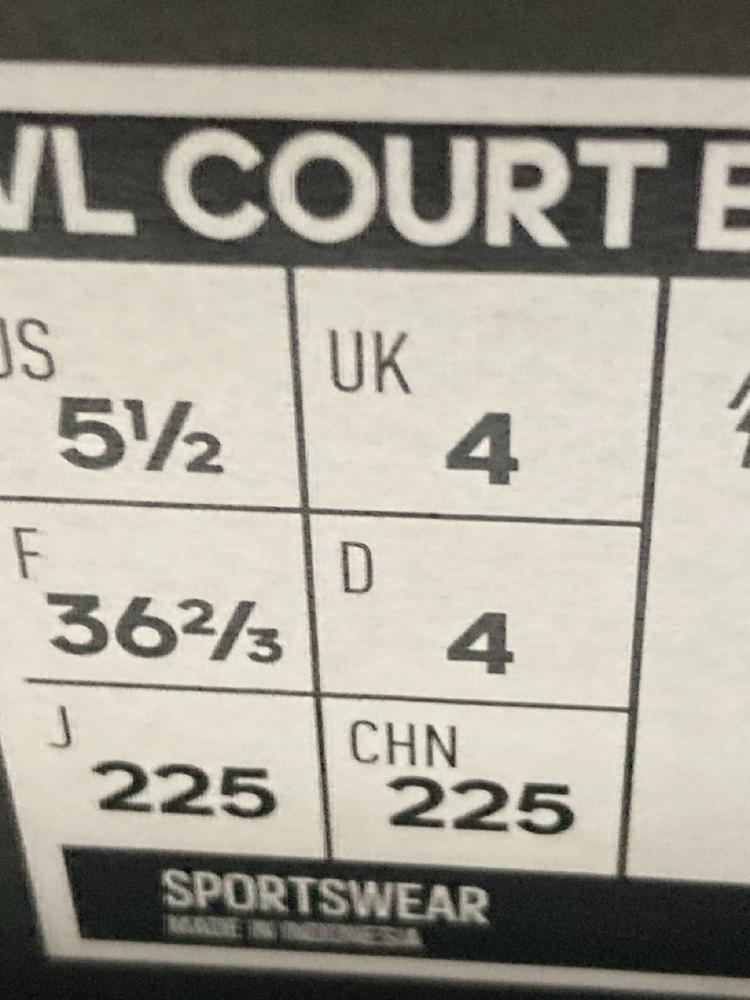 Lot 781  
            Chesterfield SR46 - Parcel Delivery Only 

                
ADIDAS VL COURT BASE TRAINERS IN BLACK - UK SIZE 4 TO INCLUDE ADIDAS VL COURT BOL... - Image 4