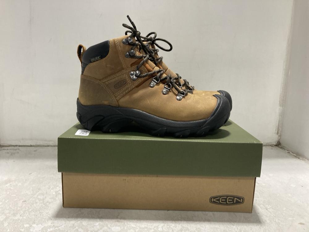 Lot 782  
            Chesterfield SR46 - Parcel Delivery Only 

                
KEEN 1004156 PYRENEES BOOTS IN SYRUP - UK SIZE 6 (LOCATION: G2)