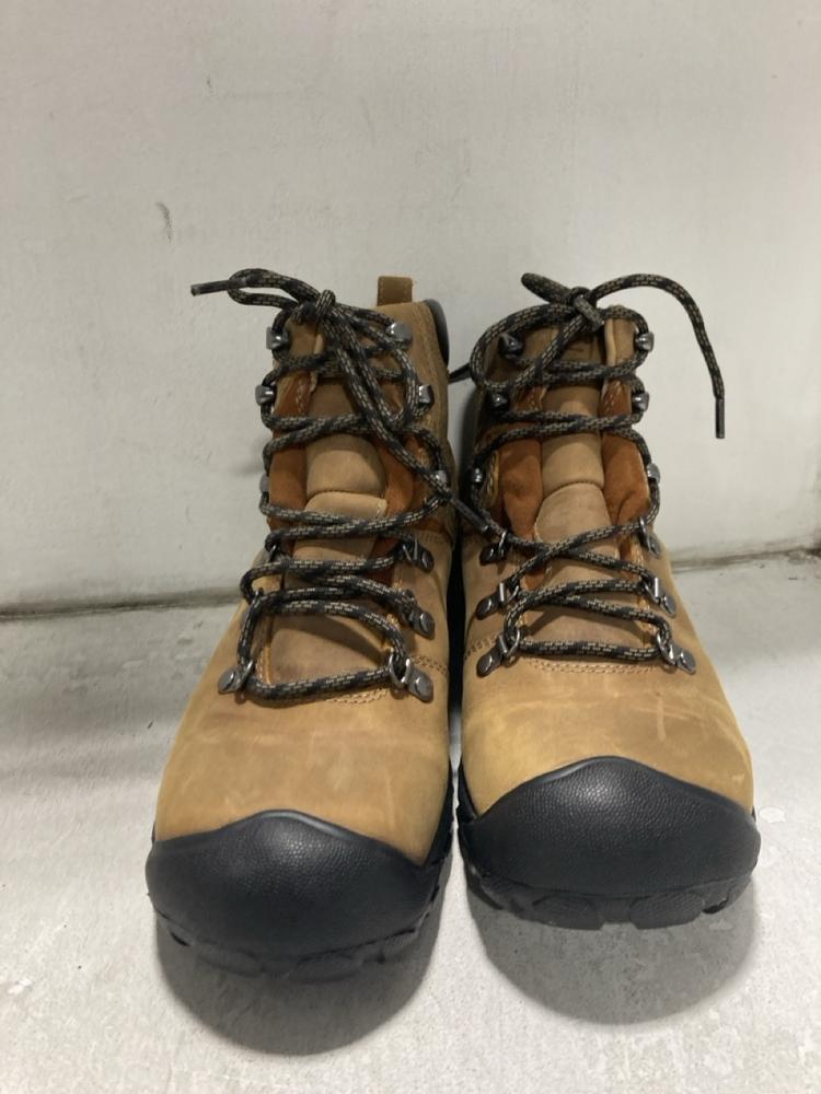 Lot 782  
            Chesterfield SR46 - Parcel Delivery Only 

                
KEEN 1004156 PYRENEES BOOTS IN SYRUP - UK SIZE 6 (LOCATION: G2) - Image 3