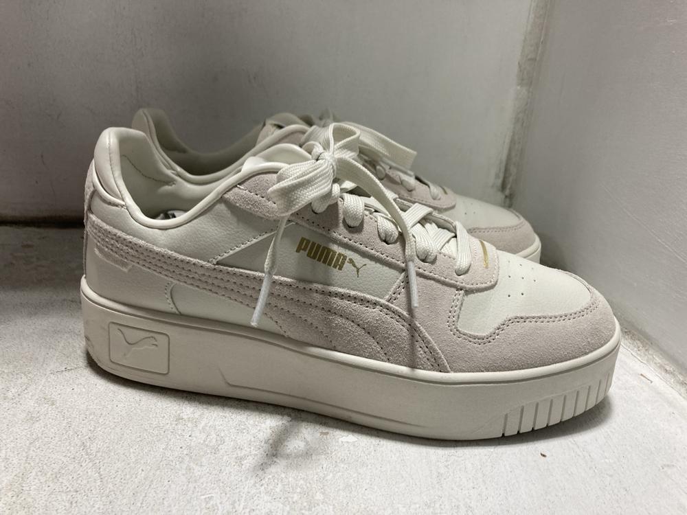 Lot 784  
            Chesterfield SR46 - Parcel Delivery Only 

                
PUMA REBOUND TRAINERS IN BLACK - UK SIZE 10 TO INCLUDE PUMA CAPRINA STREET TRAINE... - Image 2