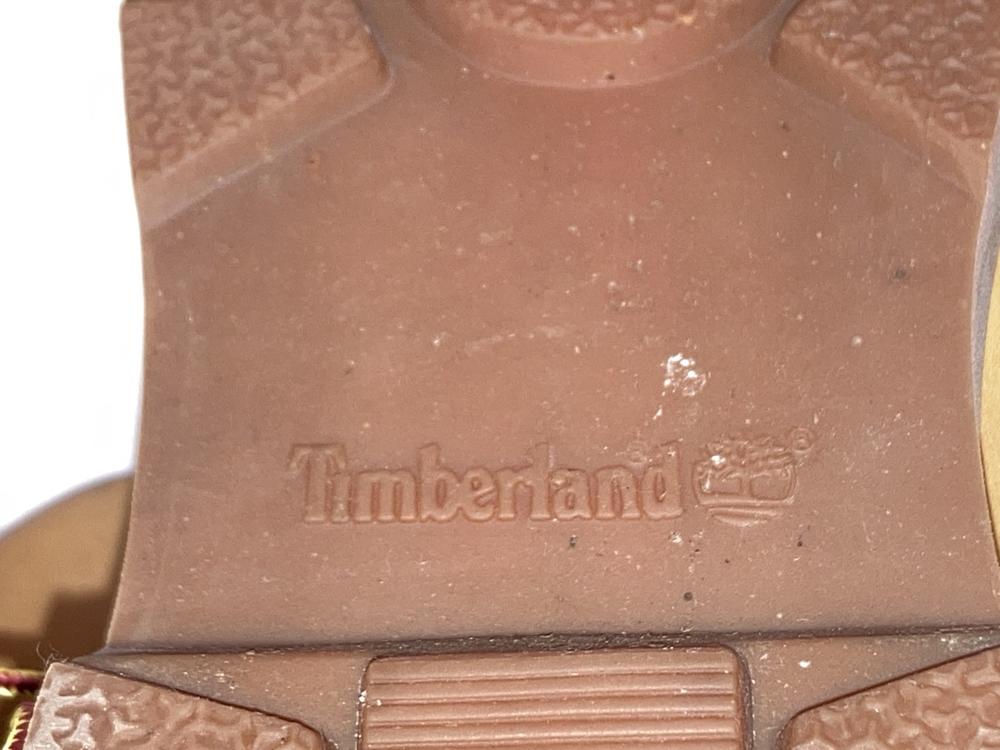 Lot 785  
            Chesterfield SR46 - Parcel Delivery Only 

                
TIMBERLAND CLASSIC LACE-UP BOOTS IN TAN - UK SIZE 11 (LOCATION: G3) - Image 4