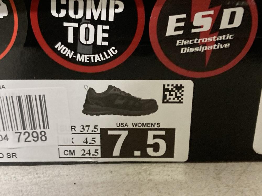 Lot 786  
            Chesterfield SR46 - Parcel Delivery Only 

                
SKECHERS WORK AYAK SHOES IN BLACK - UK SIZE 4.5 TO INCLUDE SKECHERS WORK BRAGO SH...