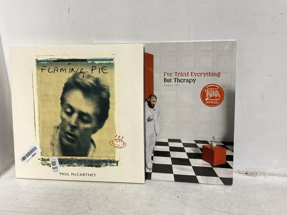 Lot 800  
            Chesterfield SR46 - Parcel Delivery Only 

                
5 X ASSORTED VINYLS TO INCLUDE PAUL MCCARTNEY FLAMING PIE VINYL (LOCATION: G3) - Image 4