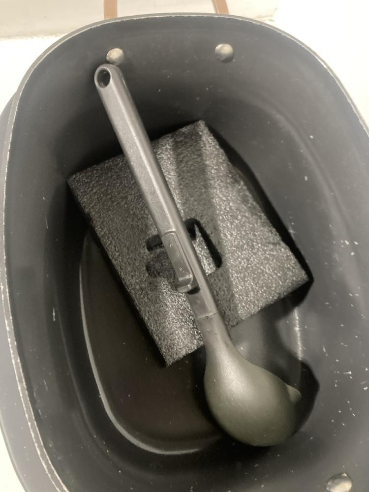 Lot 886  
            Chesterfield SR46 - Parcel Delivery Only 

                
NINJA MULTIFUNCTIONAL FOOD COOKER IN BLACK & COPPER (LOCATION: G4) - Image 3