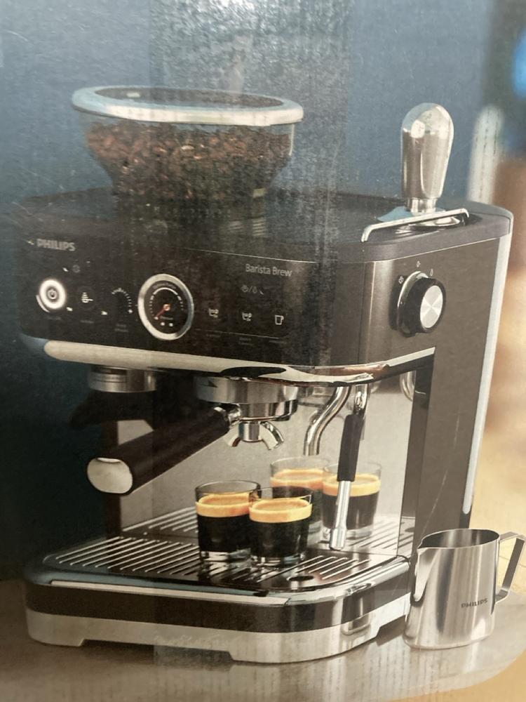 Lot 888  
            Chesterfield SR46 - Parcel Delivery Only 

                
PHILIPS BARISTA BREW ESPRESSO MACHINE (LOCATION: G4) - Image 3
