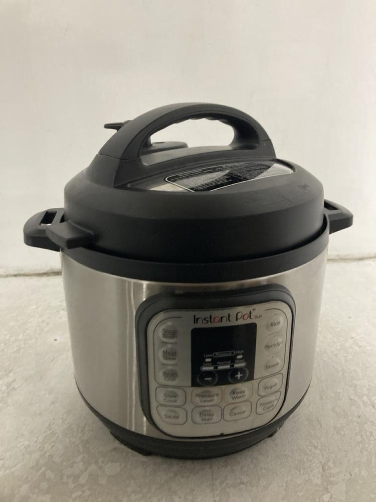 Lot 890  
            Chesterfield SR46 - Parcel Delivery Only 

                
RANGEMASTER CLASSIC COLLECTION 4-SLICE TOASTER IN MATTE BLACK TO INCLUDE INSTANT ... - Image 2