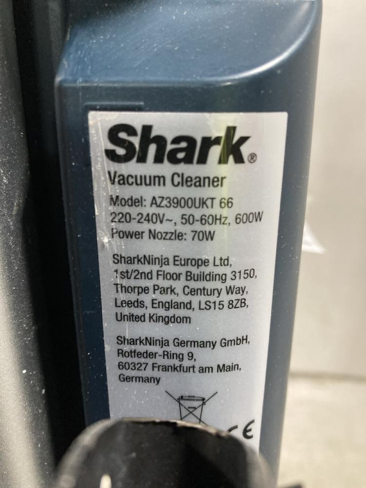 Lot 893  
            Chesterfield SR46 - Parcel Delivery Only 

                
SHARK POWER DETECT LIFT AWAY CORDED VACUUM CLEANER - AZ3900UKT ORIGINAL RRP £279 - Image 5