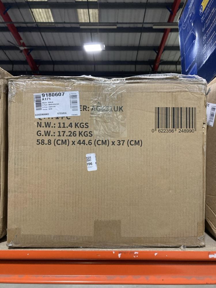 Lot 896  
            Chesterfield SR46 - Parcel Delivery Only 

                
NINJA FOODI MAX PRO HEALTH GRILL, FLAT PLATE AND AIR FRYER ORIGINAL RRP £300