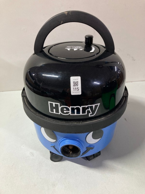 Lot 115  
            Nottingham SR1 - Delivery Only 

                
HENRY CYLINDER VACUUM CLEANER (UNIT ONLY)