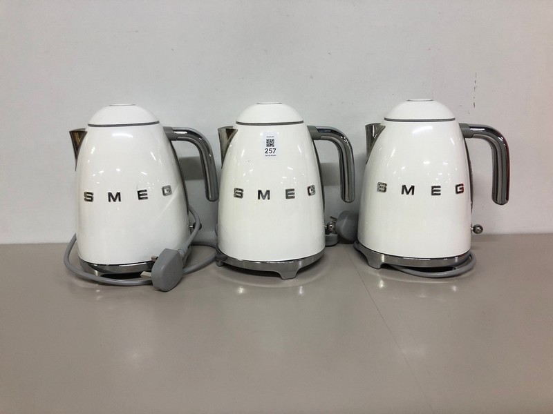 Lot 257  
            Nottingham SR1 - Delivery Only 

                
3 X UNBOXED SMEG KETTLES - WHITE - MODEL - KLF03WHUK - ORIGINAL RRP - £189.99 (EACH)