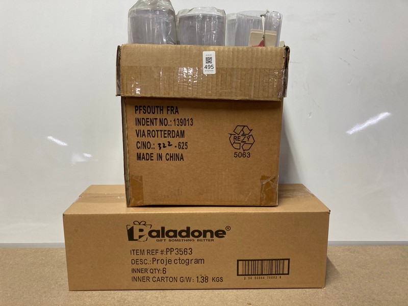 Lot 495  
            Nottingham SR1 - Delivery Only 

                
QTY OF VARIOUS ITEMS INC. MAGICAL FIBRE OPTIC LIGHT