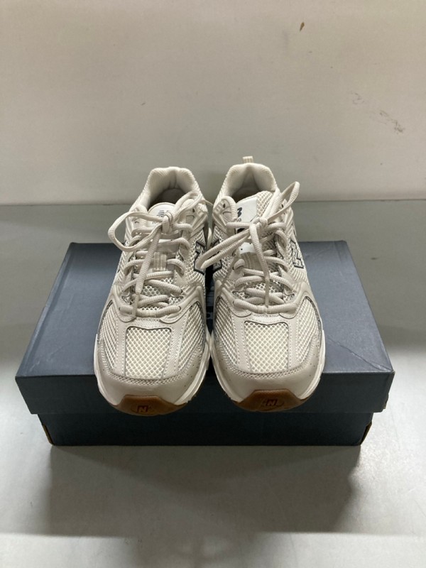 Lot 76  
            Nottingham SR1 - Delivery Only 

                
NEW BALANCES TRAINERS - CREAM - SIZE - UK 7