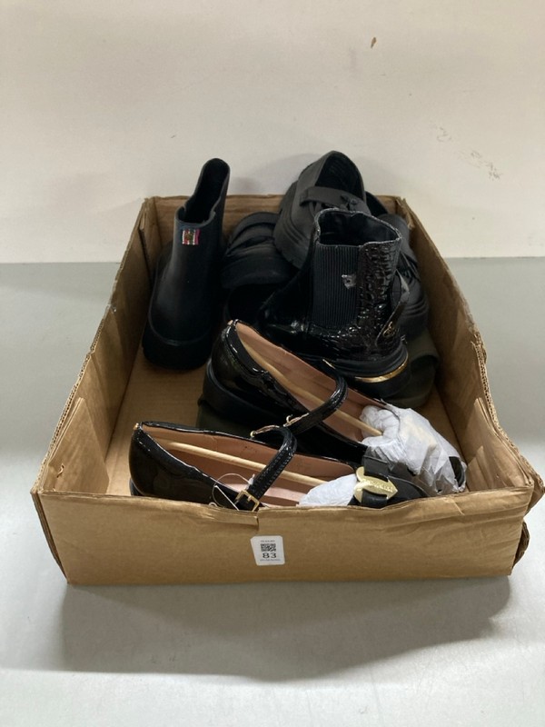 Lot 83  
            Nottingham SR1 - Delivery Only 

                
BOX OF VARIOUS SHOES - MULTIPLE SIZES - MULTIPLE COLOURWAYS