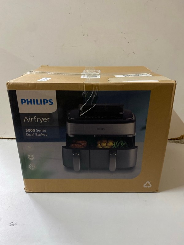 Lot 111  
            Nottingham SR2 - Delivery Only 

                
PHILIPS 5000 SERIES DUAL BASKET AIR FRYER