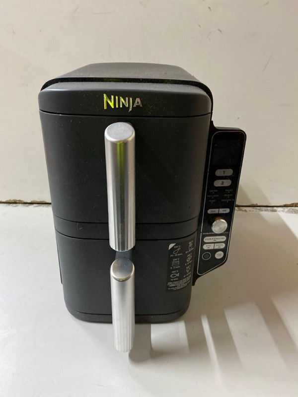 Lot 113  
            Nottingham SR2 - Delivery Only 

                
NINJA DOUBLE STACK XL 2-DRAWER AIR FRYER