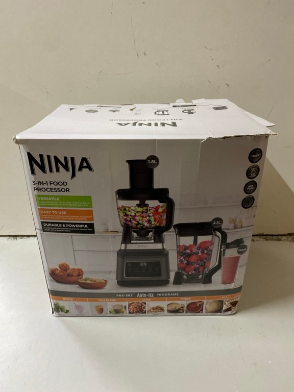 Lot 135  
            Nottingham SR2 - Delivery Only 

                
NINA 3-IN-1 FOOD PROCESSOR