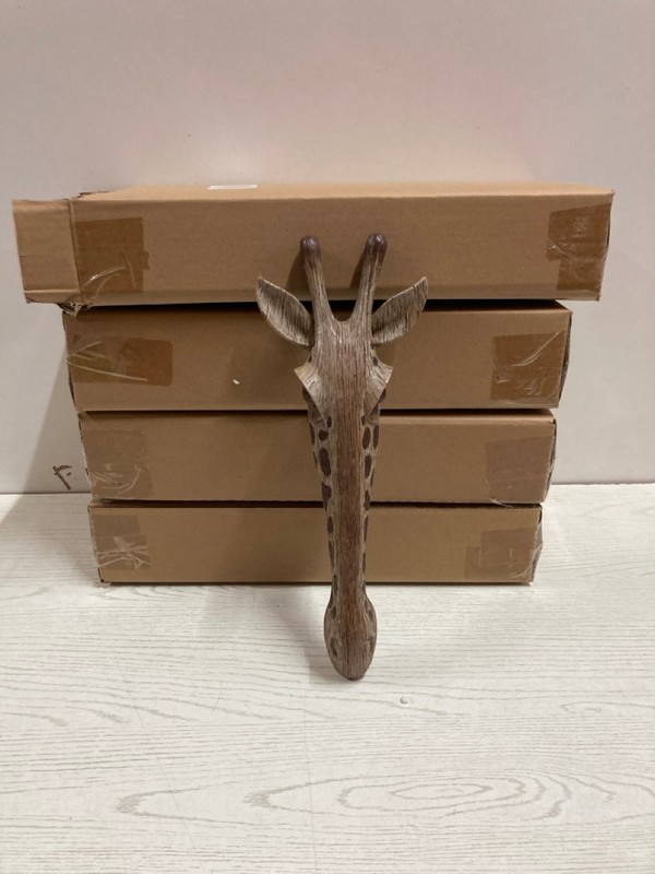 Lot 191  
            Nottingham SR2 - Delivery Only 

                
4 X GIRAFFE OF THE SAVANNAH