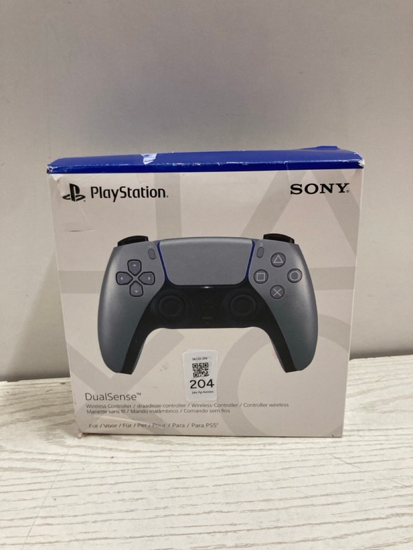 Lot 204  
            Nottingham SR2 - Delivery Only 

                
SONY PLAYSTATION 5 DUAL SENSE WIRELESS CONTROLLER