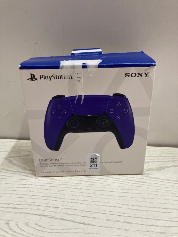 Lot 211  
            Nottingham SR2 - Delivery Only 

                
SONY PLAYSTATION 5 DUAL SENSE WIRELESS CONTROLLER