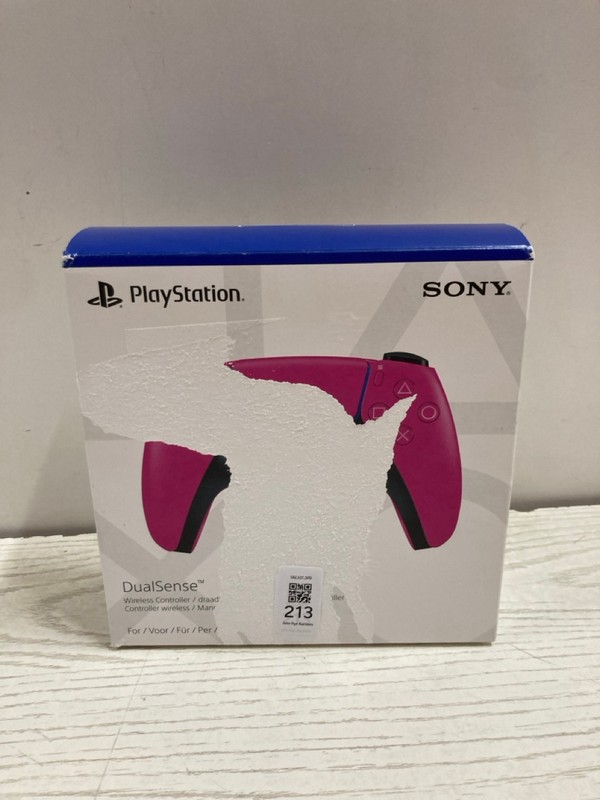 Lot 213  
            Nottingham SR2 - Delivery Only 

                
SONY PLAYSTATION 5 DUAL SENSE WIRELESS CONTROLLER