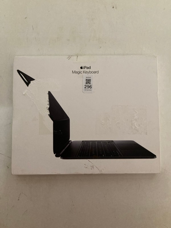 Lot 296  
            Nottingham SR2 - Delivery Only 

                
APPLE IPAD MAGIC KEYBOARD