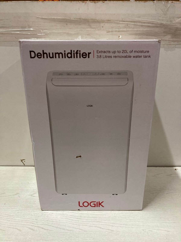 Lot 411  
            Nottingham SR2 - Delivery Only 

                
LOGIK DEHUMIDIFIER L20DH24
