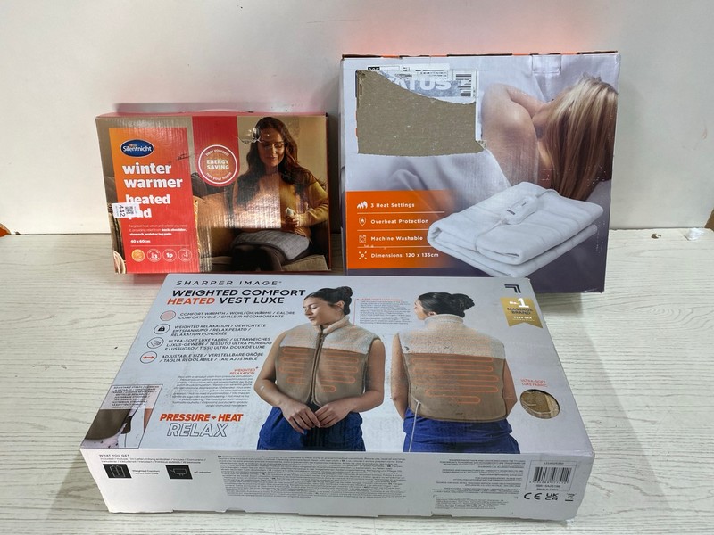 Lot 442  
            Nottingham SR2 - Delivery Only 

                
3 X ITEMS INC SILENTNIGHT WINTER WARMER HEATED PAD