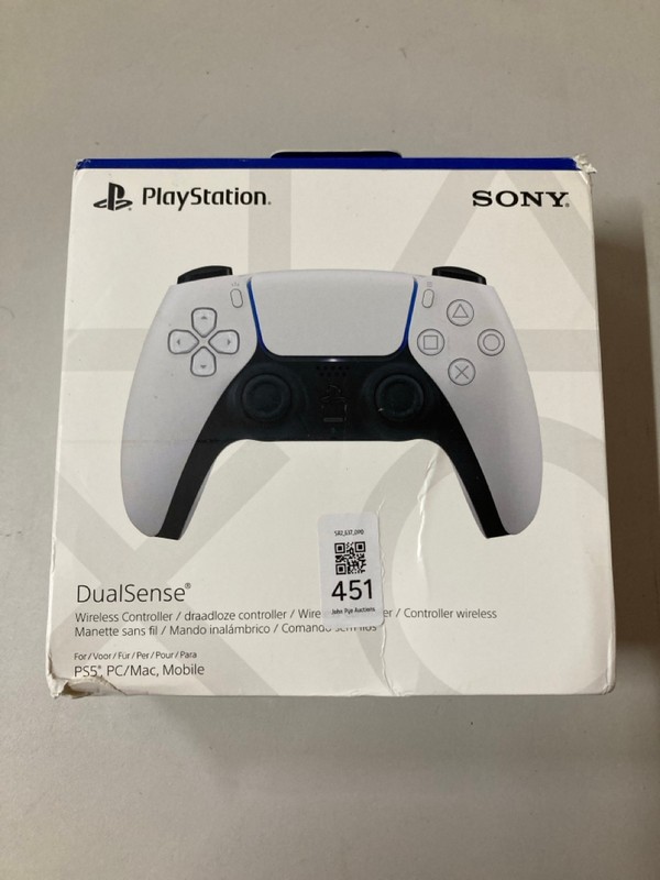 Lot 451  
            Nottingham SR2 - Delivery Only 

                
SONY PLAYSTATION 5 DUAL SENSE WIRELESS CONTROLLER