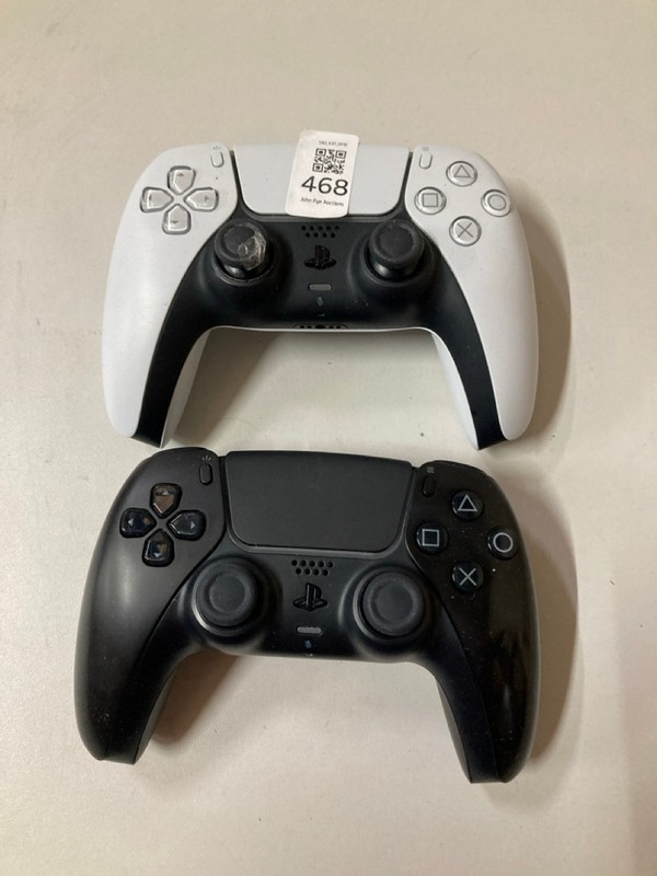 Lot 468  
            Nottingham SR2 - Delivery Only 

                
2 X SONY PLAYSTATION 5 DUAL SENSE WIRELESS CONTROLLER