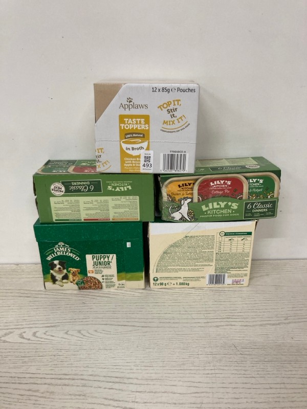 Lot 493  
            Nottingham SR2 - Delivery Only 

                
5 X PET FOOD ITEMS INC APPLAWS TASTE TOPPERS (BBE: 24/12/25)