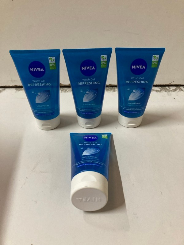 Lot 551  
            Nottingham SR2 - Delivery Only 

                
BOX OF NIVEA WASH GEL REFRESHING
