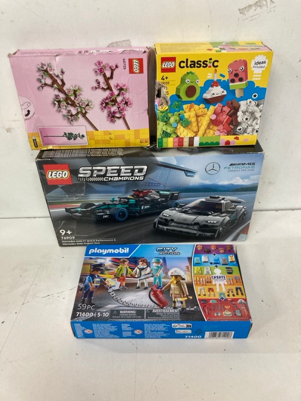Lot 559  
            Nottingham SR2 - Delivery Only 

                
4 X LEGO ITEMS INC SPEED CHAMPIONS MERCEDES AMG