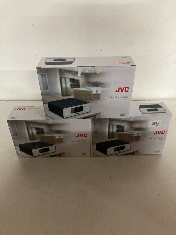 Lot 637  
            Nottingham SR2 - Delivery Only 

                
3 X JVC DAB+ CLOCK RADIO MODEL NO: RA-D32H