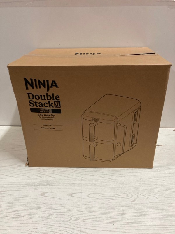 Lot 93  
            Nottingham SR2 - Delivery Only 

                
NINJA DOUBLE STACK XL 2-DRAWER AIR FRYER