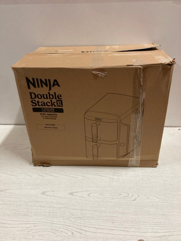 Lot 94  
            Nottingham SR2 - Delivery Only 

                
NINJA DOUBLE STACK XL 2-DRAWER AIR FRYER