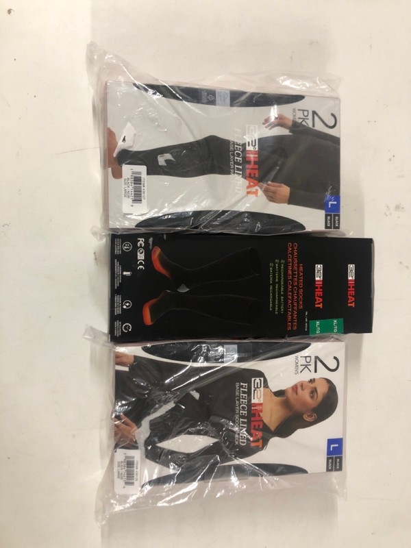 Lot 289  
            Nottingham SR3 - Delivery Only 

                
3 X ITEMS 32IIHEAT HEATED SOCKS