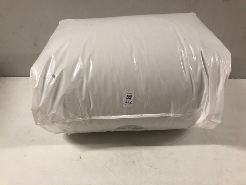 Lot 412  
            Nottingham SR3 - Delivery Only 

                
7.5 SINGLE TOG AND PILLOW