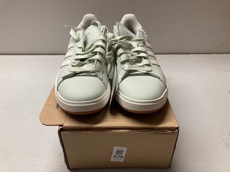 Lot 428  
            Nottingham SR3 - Delivery Only 

                
ADIDAS GRAND COURT 2.0 TRAINERS UK SIZE 4 (TURQUOISE)