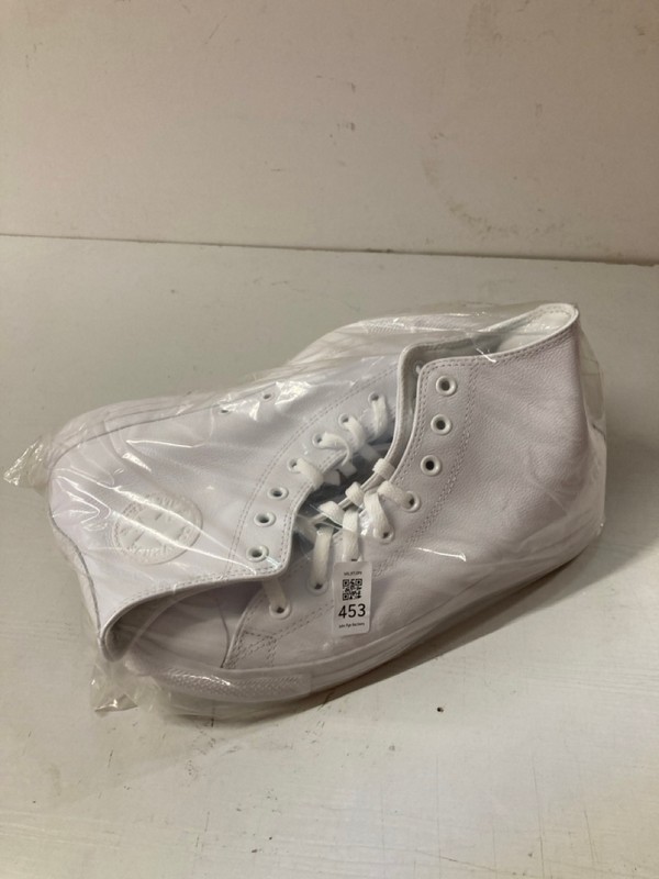 Lot 453  
            Nottingham SR3 - Delivery Only 

                
CONVERSE LEATHER HI TOP SHOES UK SIZE 10 (WHITE)
