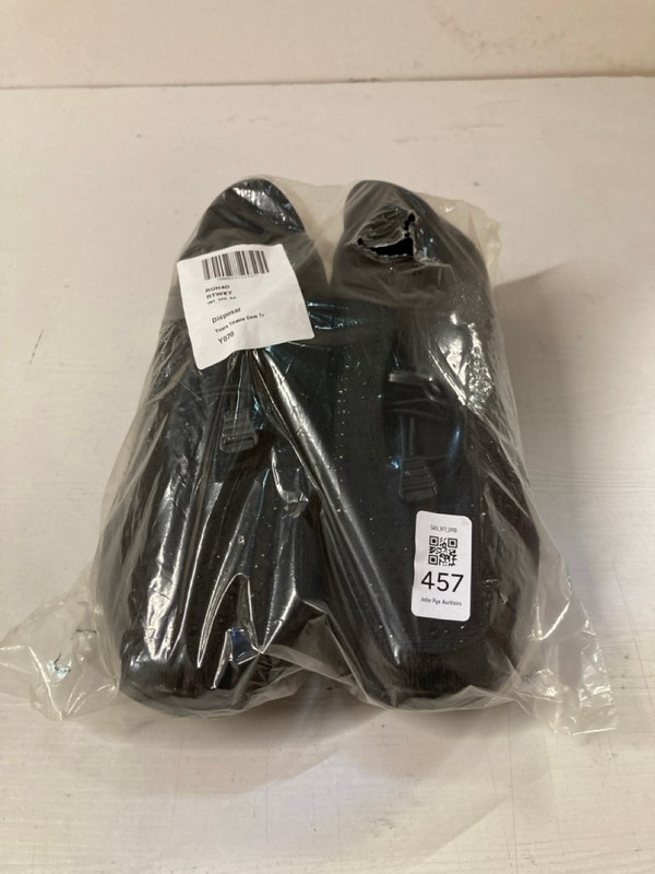 Lot 457  
            Nottingham SR3 - Delivery Only 

                
WOMEN'S DESIGNER SEQUENCE PATTERN SHOES UK SIZE 5 (BLACK)