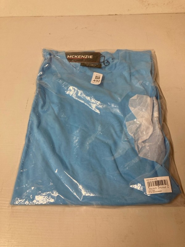 Lot 492  
            Nottingham SR3 - Delivery Only 

                
MCKENZIE SESS TEE XL (BLUE)