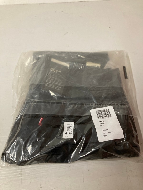 Lot 494  
            Nottingham SR3 - Delivery Only 

                
LEVIS 512 SLIM TAPER JEANS 32X32