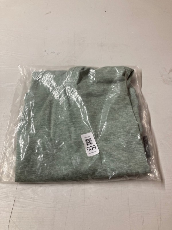 Lot 509  
            Nottingham SR3 - Delivery Only 

                
UNDER ARMOUR WOMEN'S TRAINING TECH 1/2 ZIP SIZE S