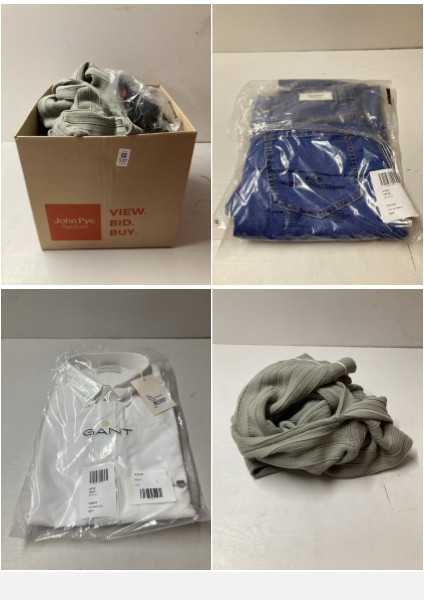 Lot 537  
            Nottingham SR3 - Delivery Only 

                
BOX OF CLOTHING IN VARIOUS STYLES AND SIZES